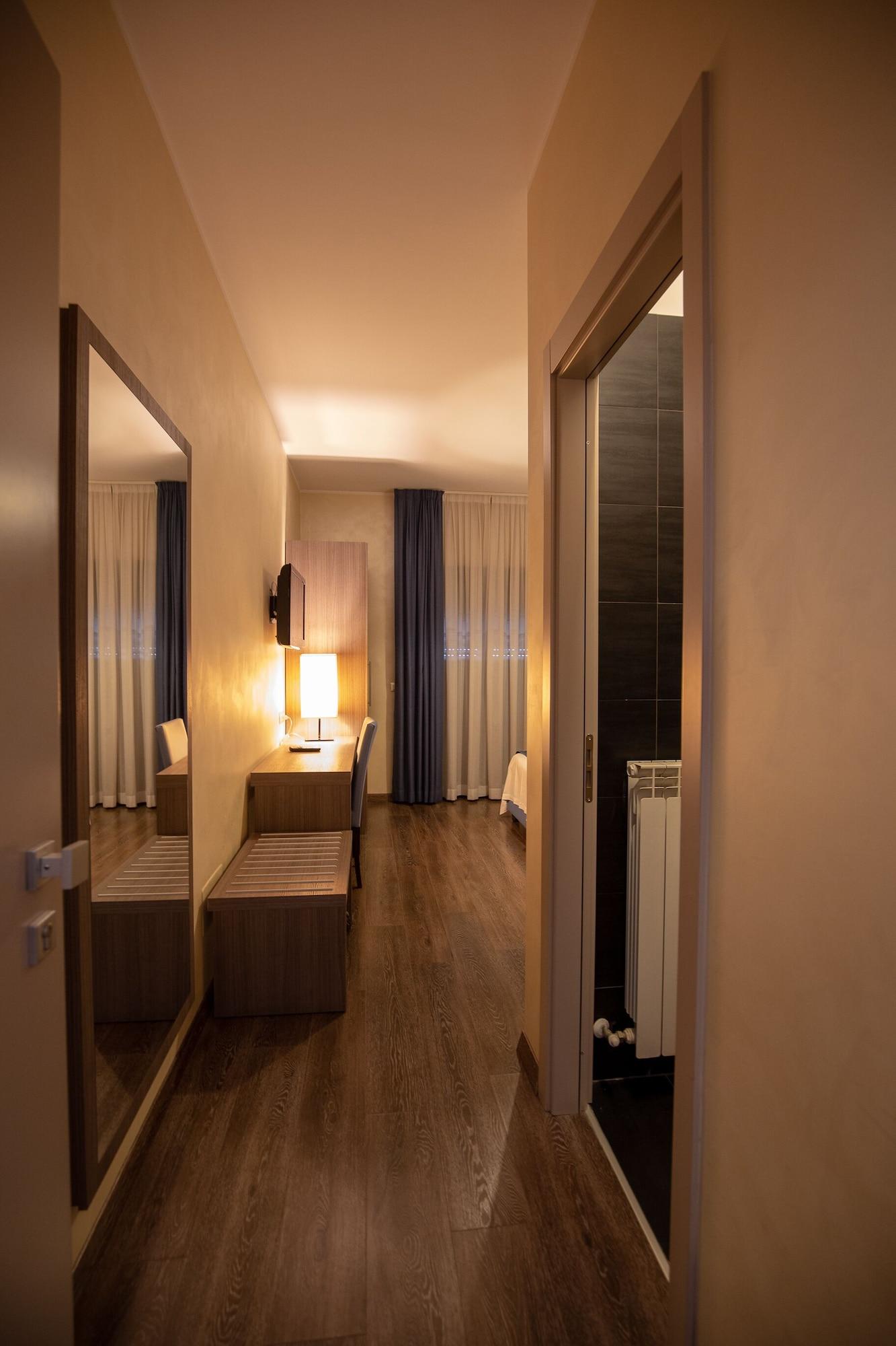 ל'אקווילה Hotel La Compagnia Del Viaggiatore מראה חיצוני תמונה